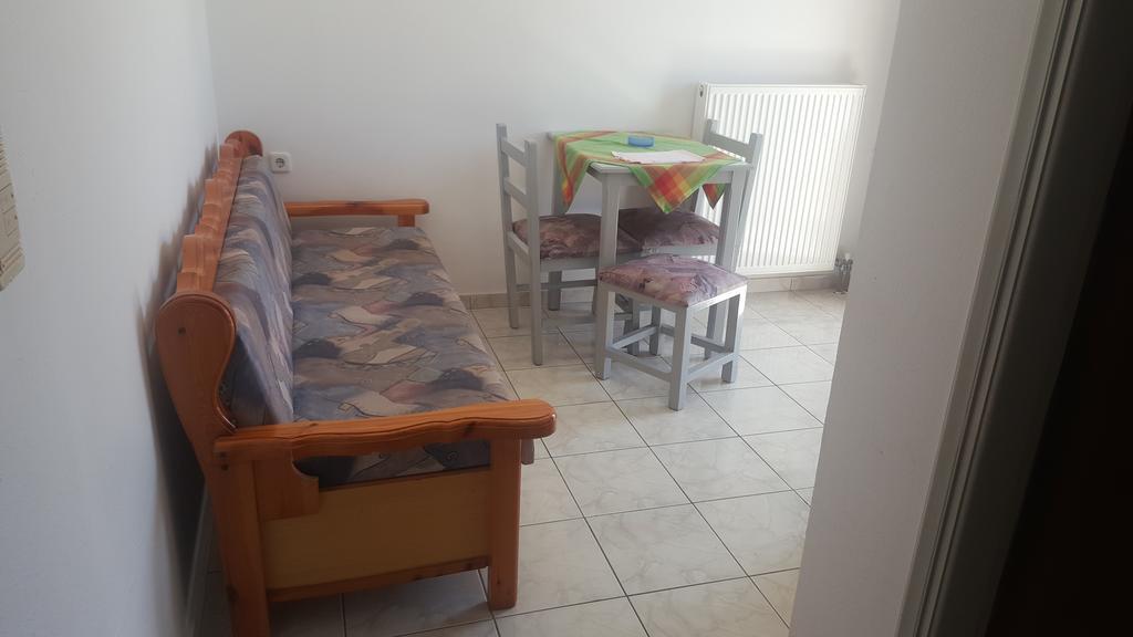 Michel Apartments Amoudara Lasithiou Екстериор снимка