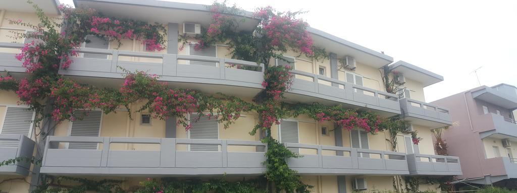 Michel Apartments Amoudara Lasithiou Екстериор снимка